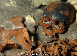 Mayan skeleton found in a sinkhole near Merida in the Yuc... by Norma Alicia García Huerta 
